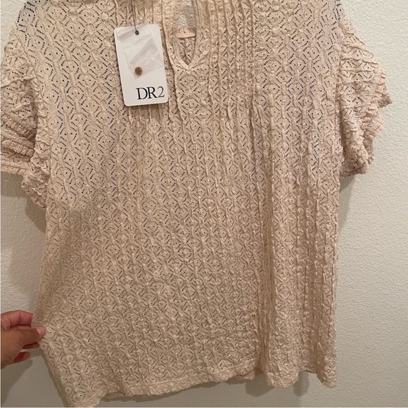 DR2 by Daniel Rainn Lace Ruffle Sleeve Top Natural Beige Size M NWT - Picture 4 of 8
